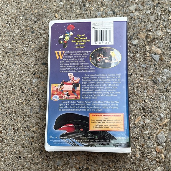 Pinocchio VHS Tape - Picture 2 of 3